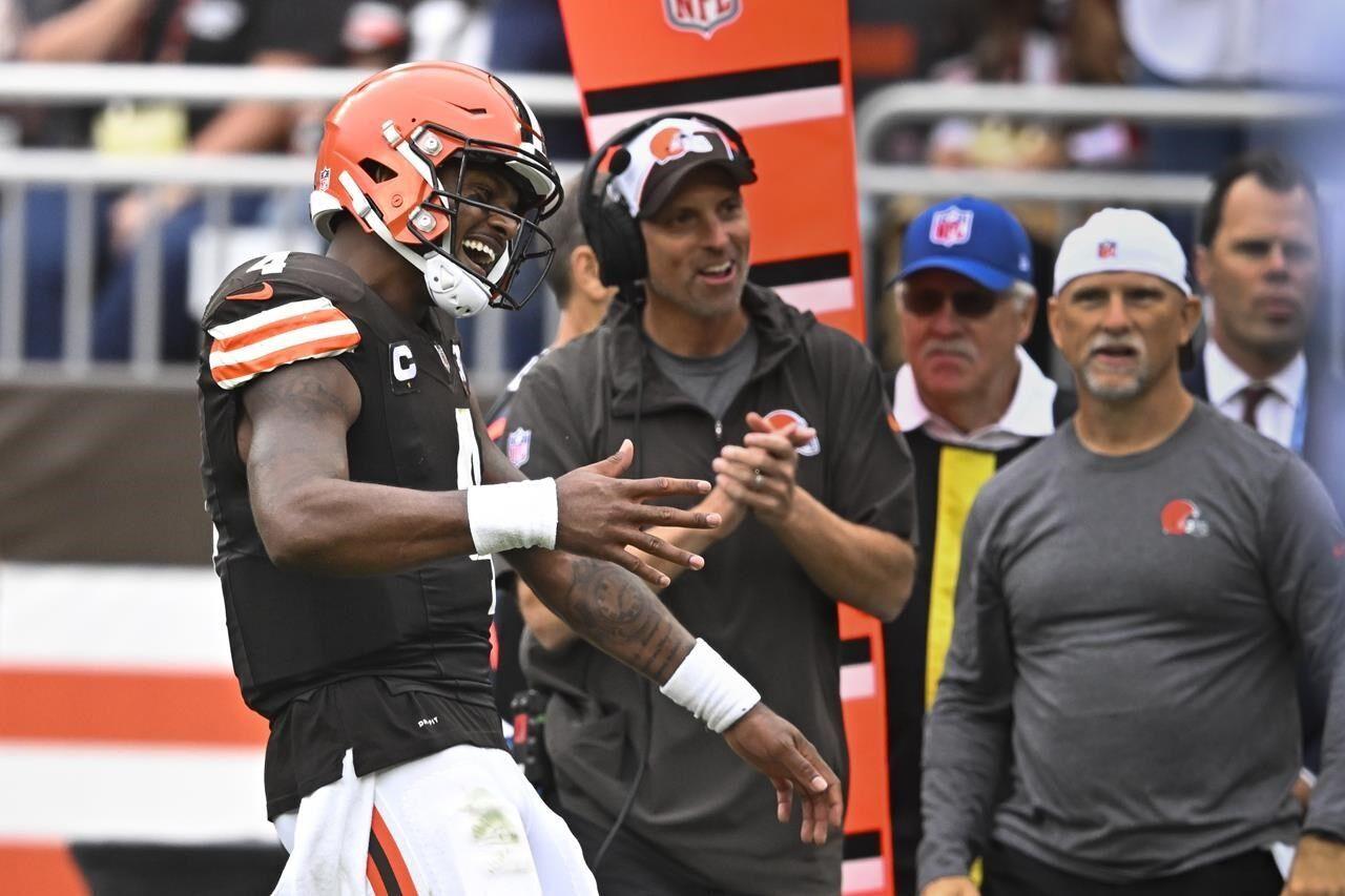 Browns QB Deshaun Watson sitting out with shoulder injury, rookie