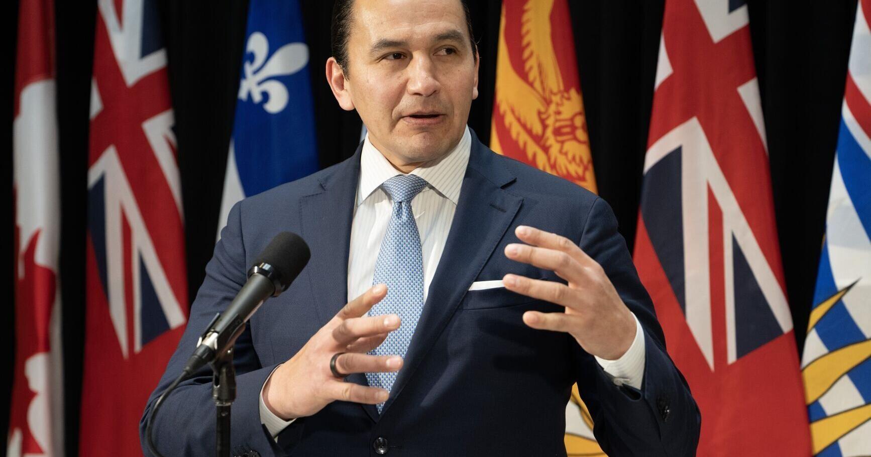 Manitoba Wab Kinew wants Canada to speak out on Minnesota