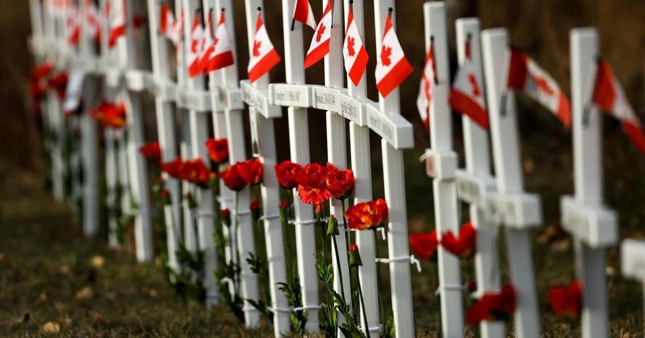 Thousands gather for Remembrance Day ceremonies across the country
