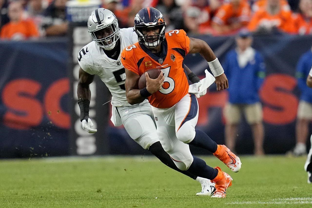 Russell Wilson throws 3 TDs, Broncos rally from 21 down to top Bears 31-28