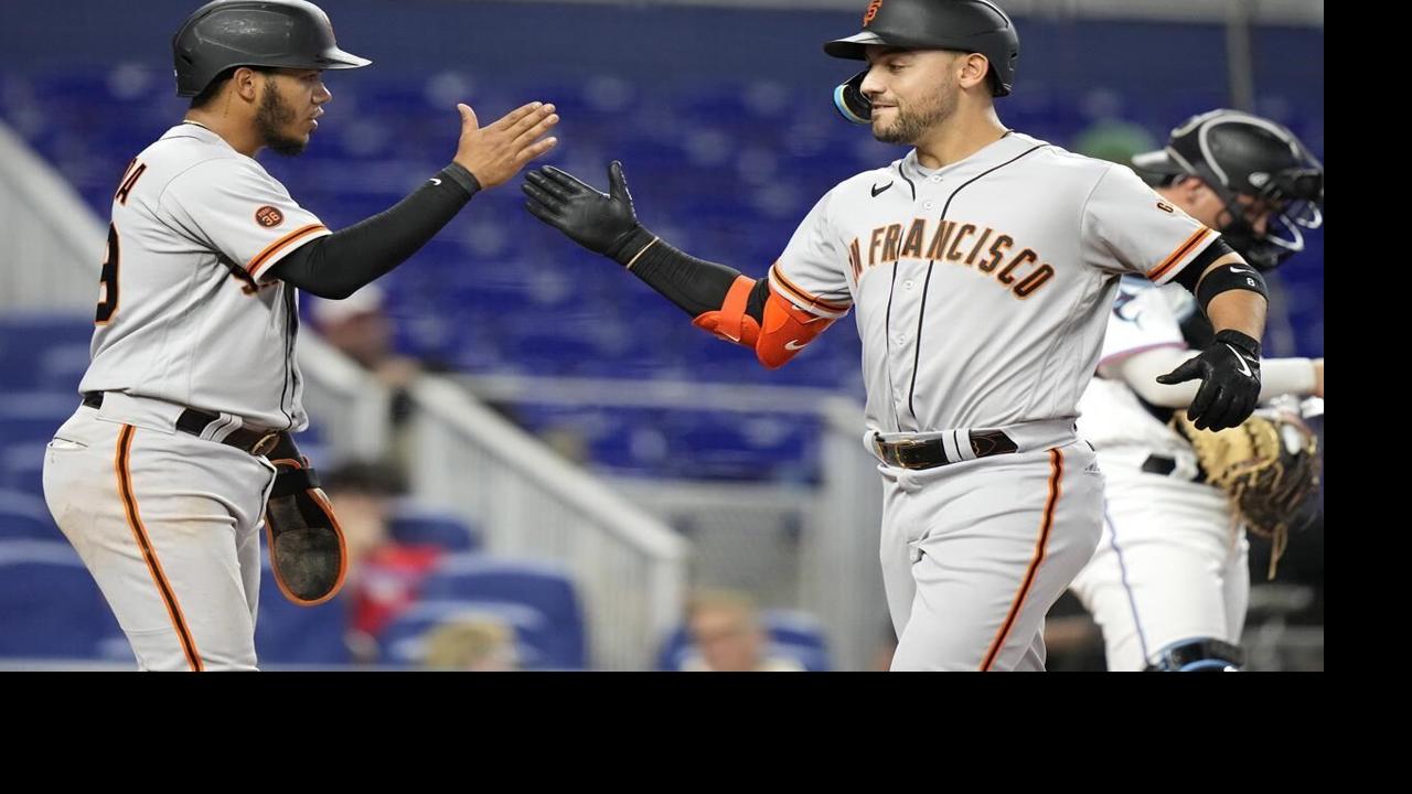 Kyle Tucker hits tiebreaking homer in 7th, Astros rally past Marlins 6-5