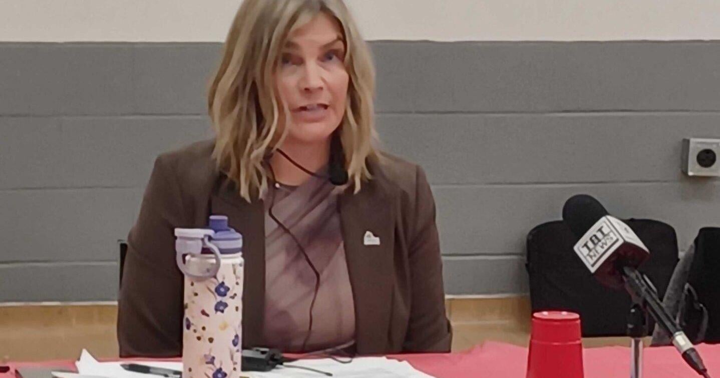 Responsiveness and commitment questioned in Nipigon mayoral race
