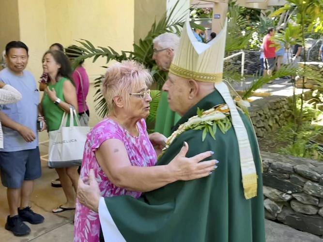 Hawaii churches offer prayers for the dead and the missing after