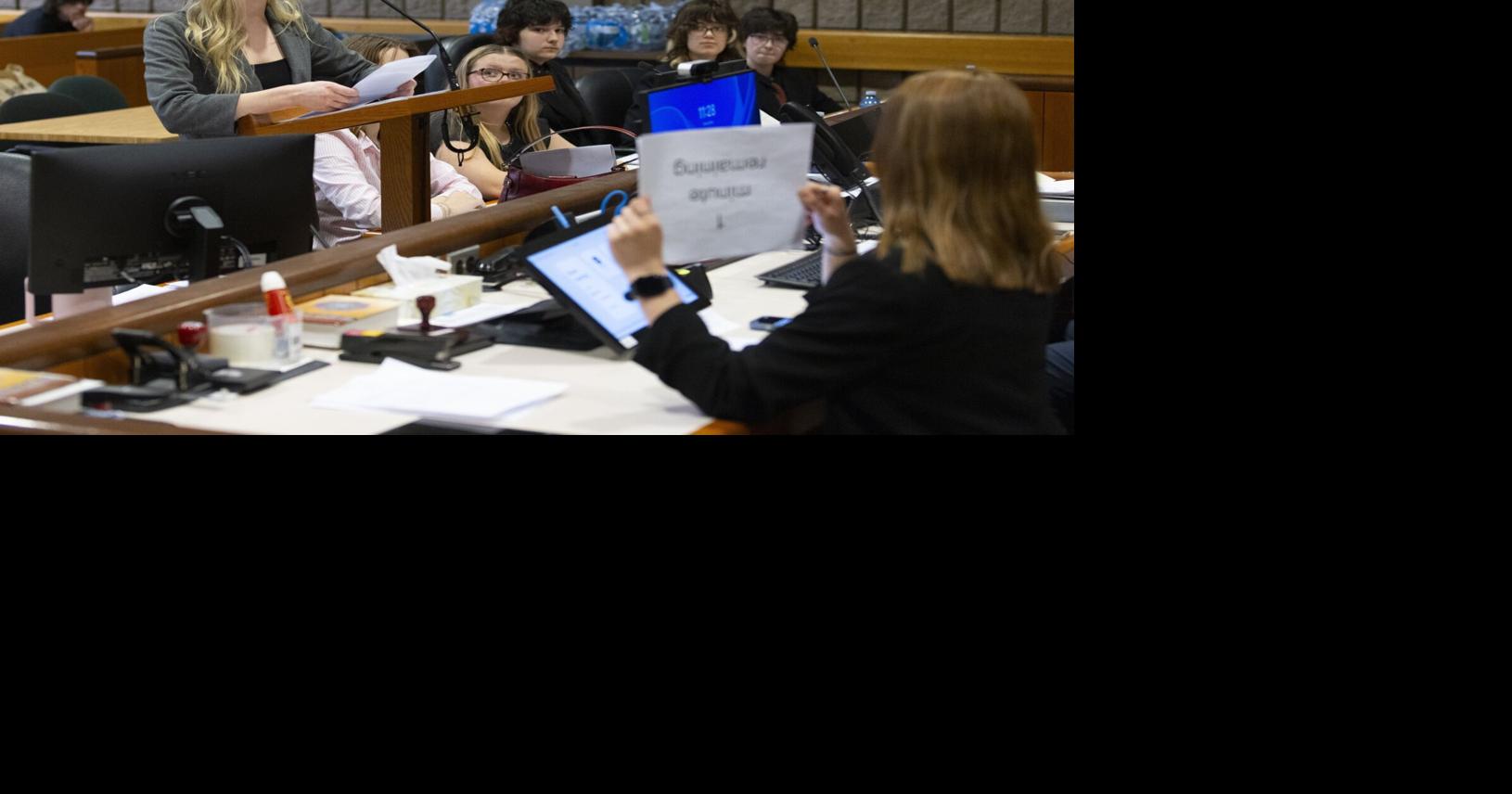 Did she steal the $15,000 bike?: Niagara high school students’ legal skills tested in mock criminal trial