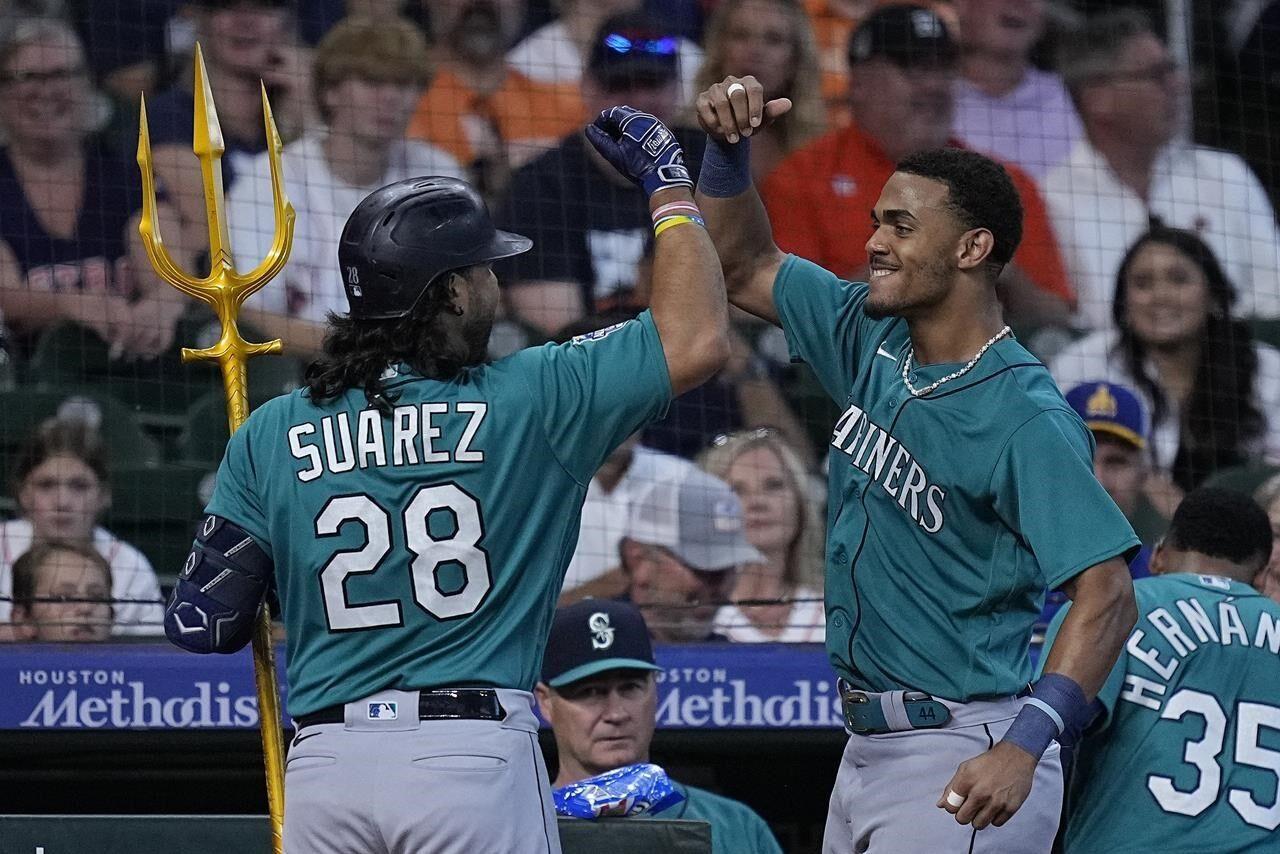 Athletics complete their first series sweep with 8-6 victory over Brewers