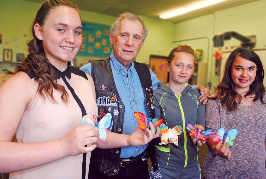 Holocaust Survivor Andy Réti – A Ring of Love