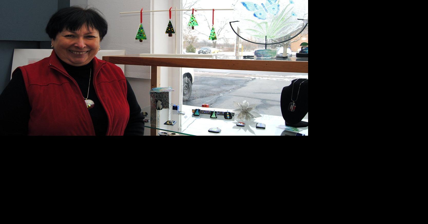 Welland artist’s glass creations on exhibition at Arts Place Gallery