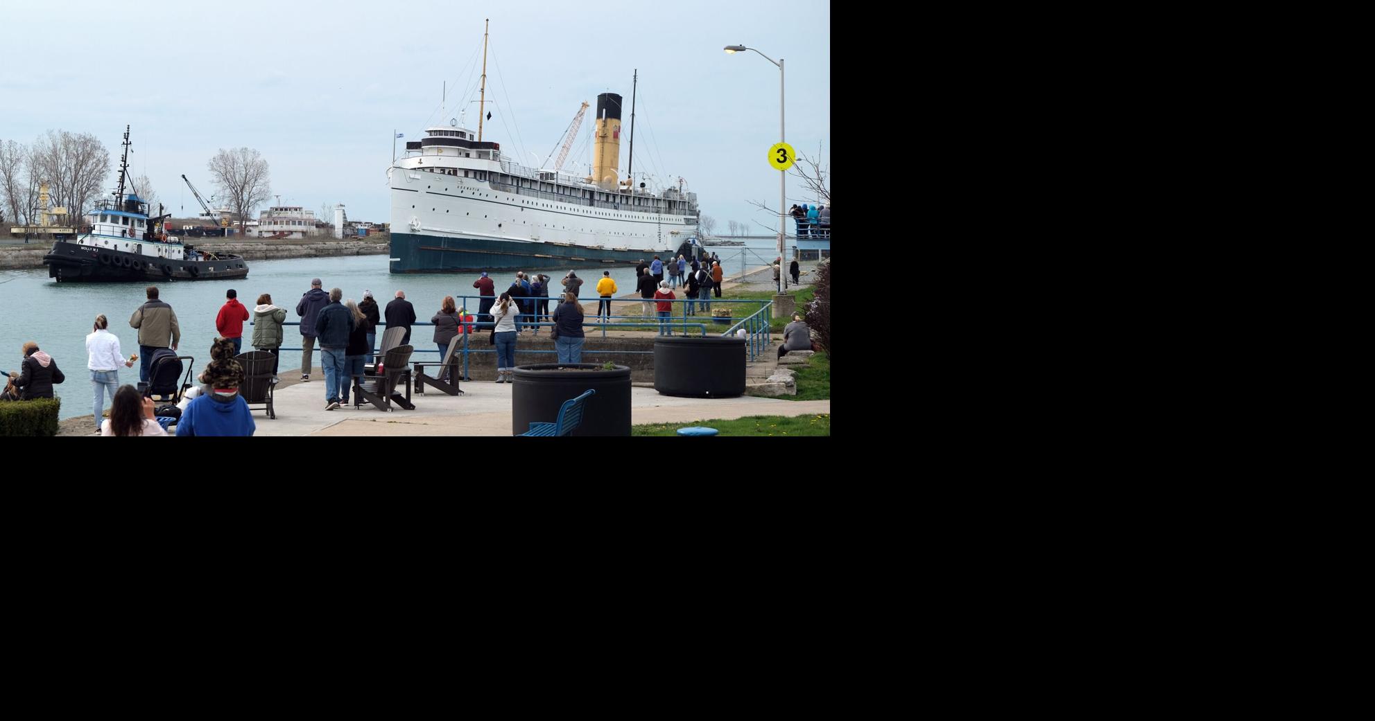 gongoozling-is-niagara-s-secret-tourism-gem