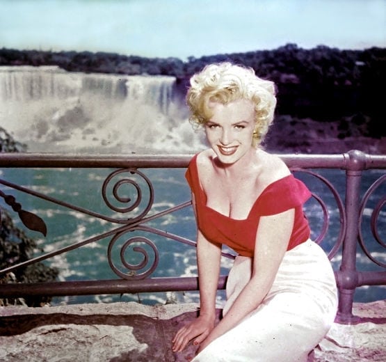 MARILYN MONROE ピクチャーレコード　入手困難　レア盤 MARILYN MONROE ピクチャーレコード 入手困難 レア盤 - メルカリ