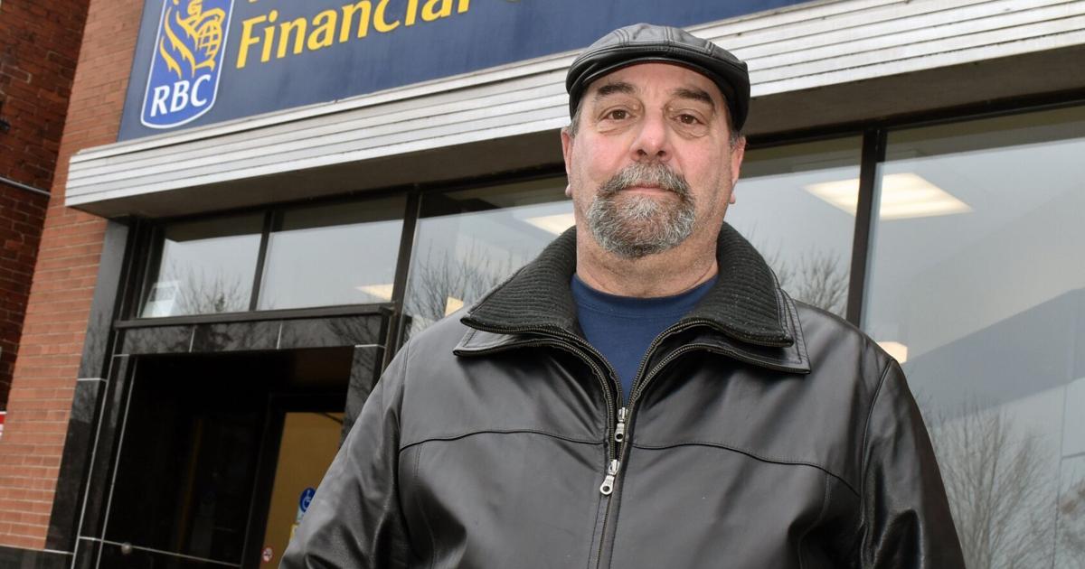 Gates calls for RBC to reopen Chippawa banking branch
