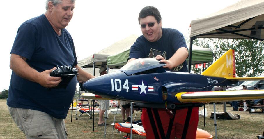 Model plane club’s fundraiser takes flight