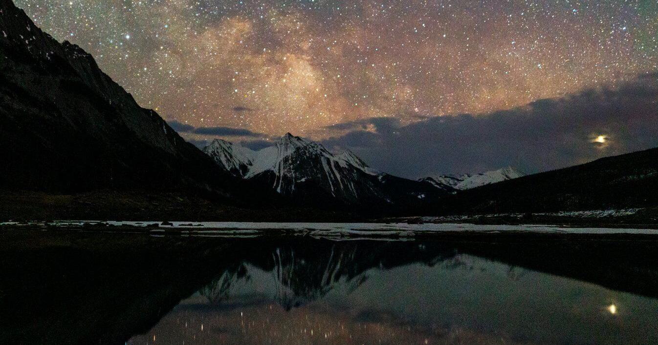 Astrotourism is trending and so is this year's solar eclipse - Vimarsana News