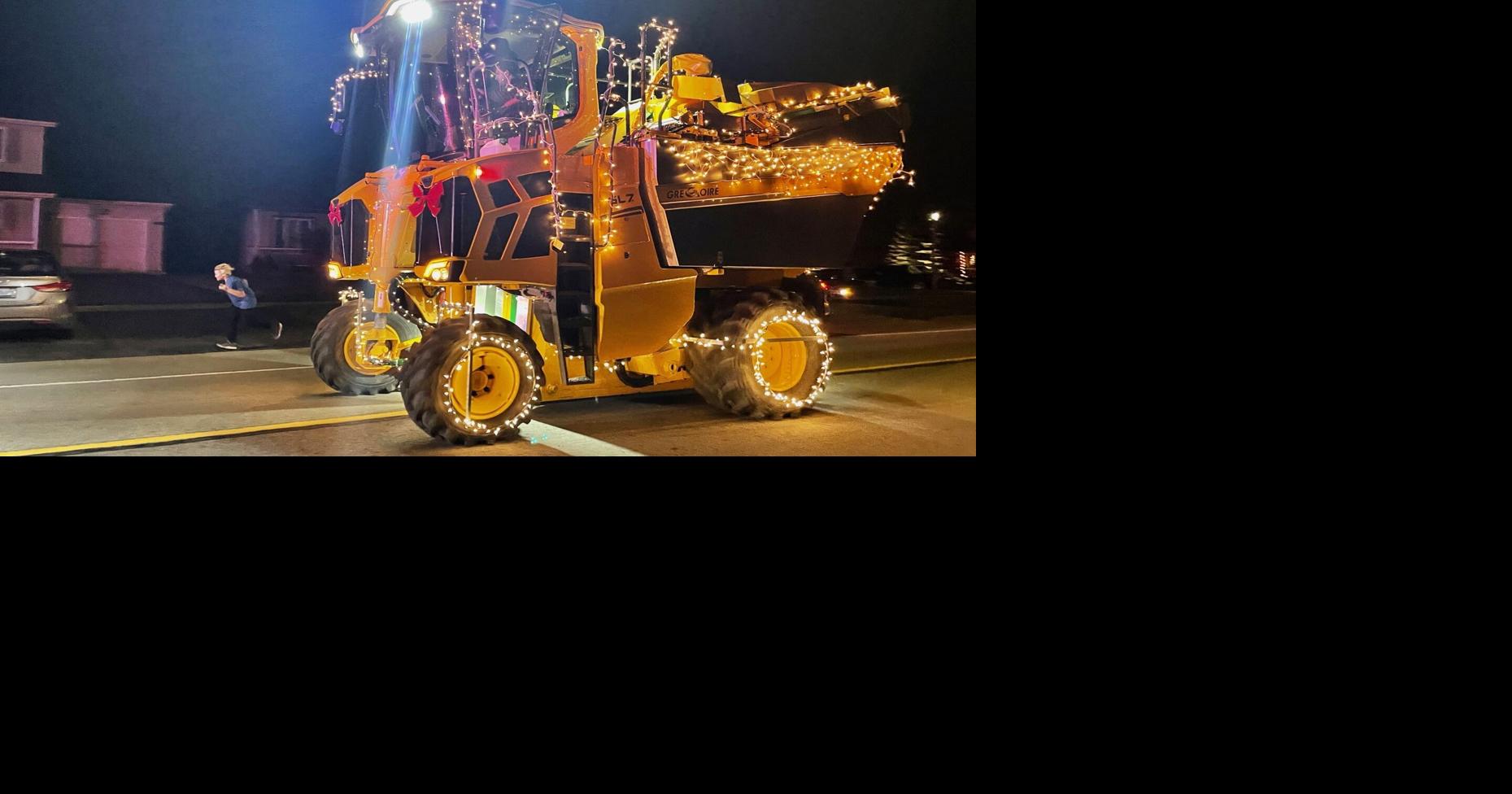 Tractor Parade comes through NOTL on Dec. 15