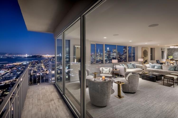 With interior design by Jay Je ers, this 2,626-square-foot Russian Hill condo — at 1080 Chestnut and listed by Gregg Lynn — o ers luxury high-rise city living for $7,950,000. | Photo courtesy of Jacob Elliot.