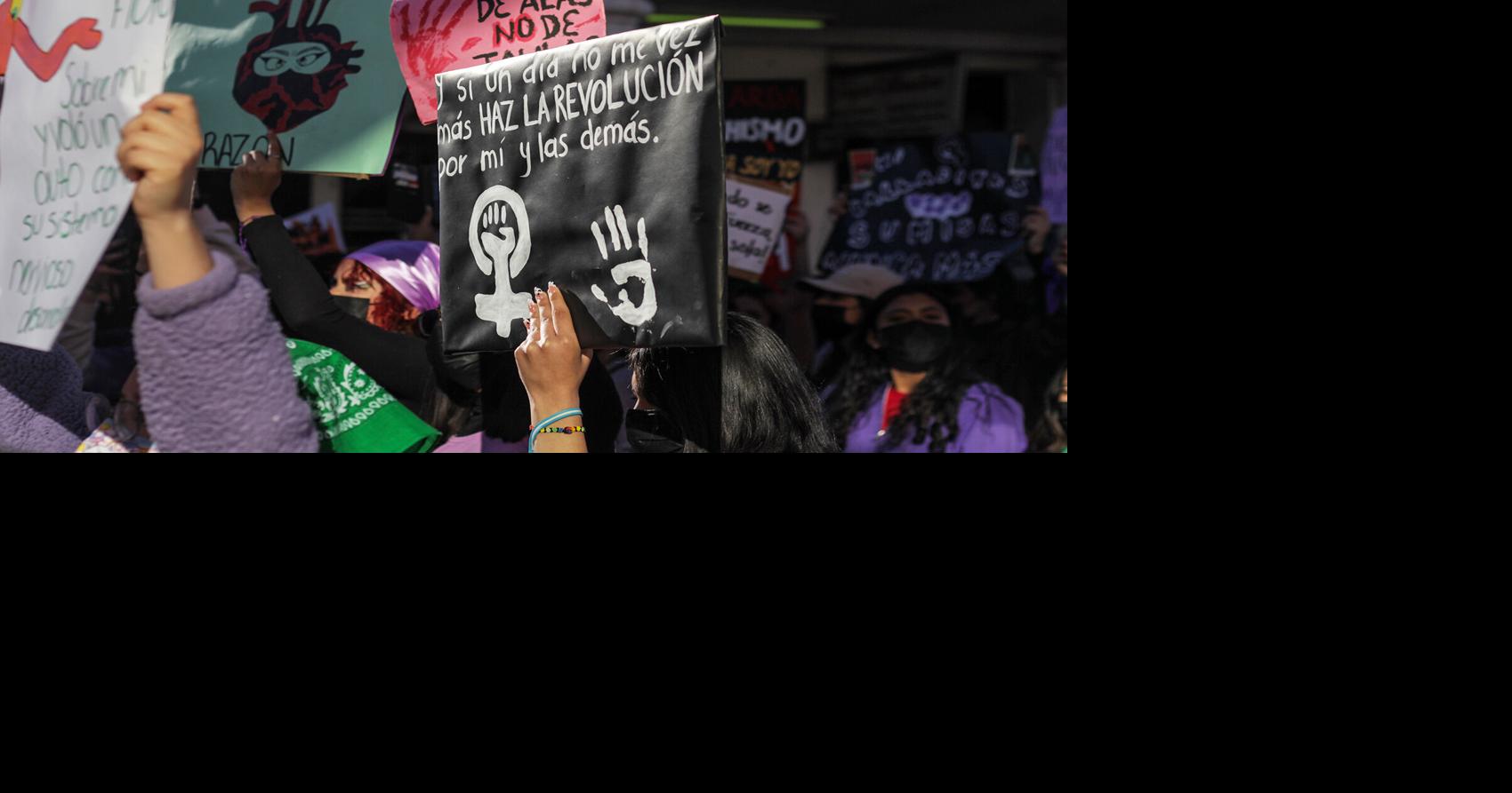 ‘we Live In Fear Womens March Draws Hundreds In Nogales Sonora Local News 