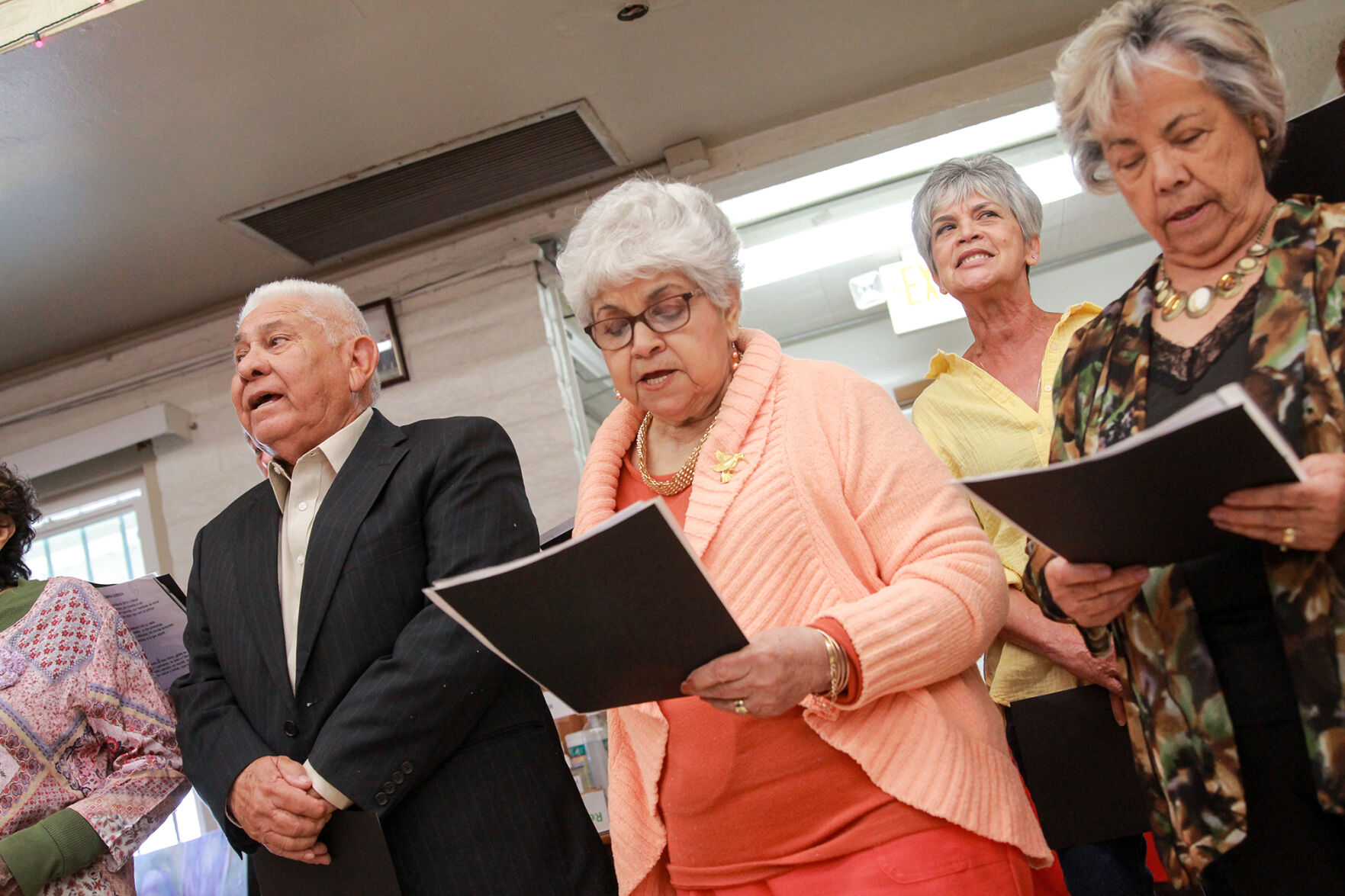 Nogales Senior Center marks D a de las Madres Community