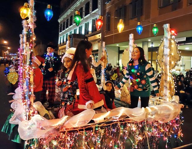 Gallery Christmas Light Parade in Nogales Gallery