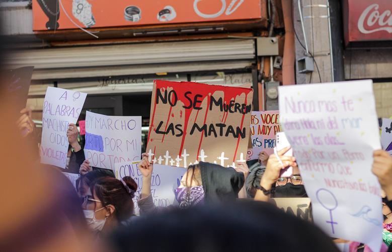 ‘we Live In Fear Womens March Draws Hundreds In Nogales Sonora Local News 