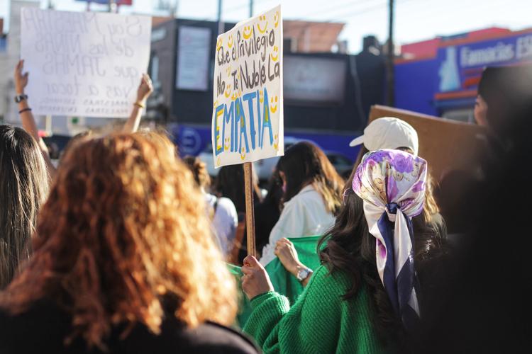 ‘we Live In Fear Womens March Draws Hundreds In Nogales Sonora Local News 