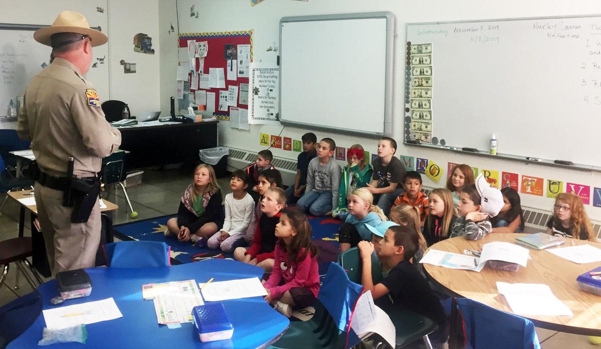 Elgin School kids learn to be police investigators The Weekly