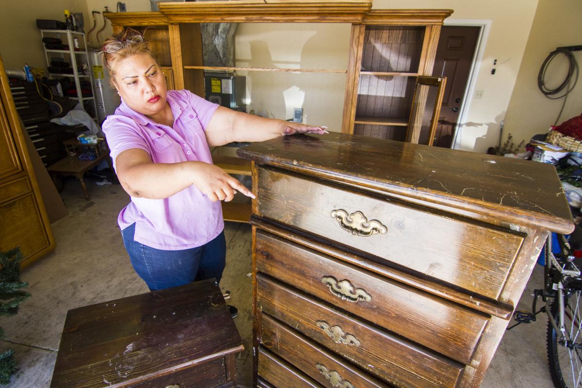 On Line Flea Markets Blossom In Santa Cruz County Local News Stories Nogalesinternational Com