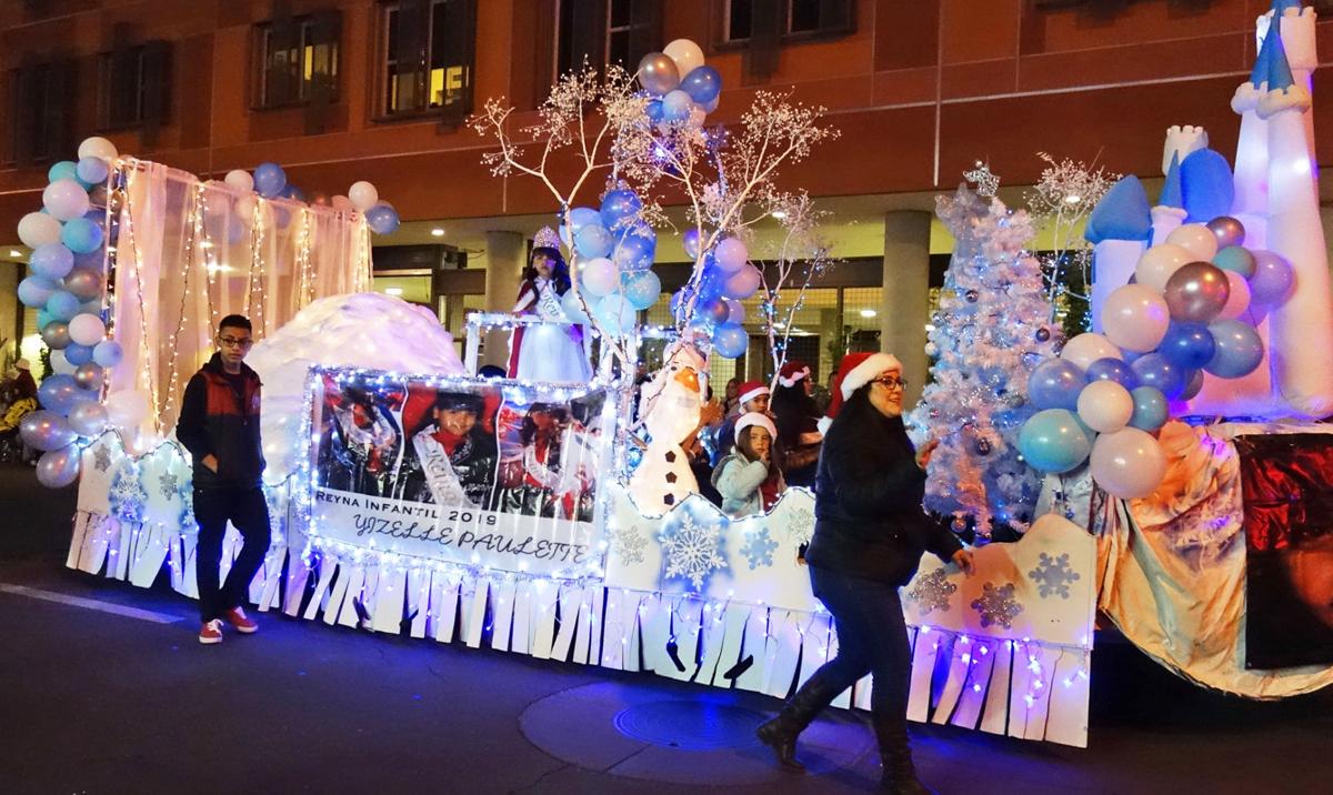 2022 Christmas Parade In Nogales Az Gallery: Christmas Light Parade In Nogales | Gallery |  Nogalesinternational.com