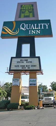 Hotel owner hopes to get ‘Americana’ back on sign | Local News ...