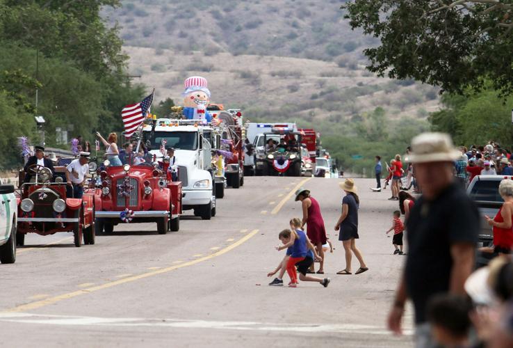 Gallery Independence Day parade in Patagonia Gallery