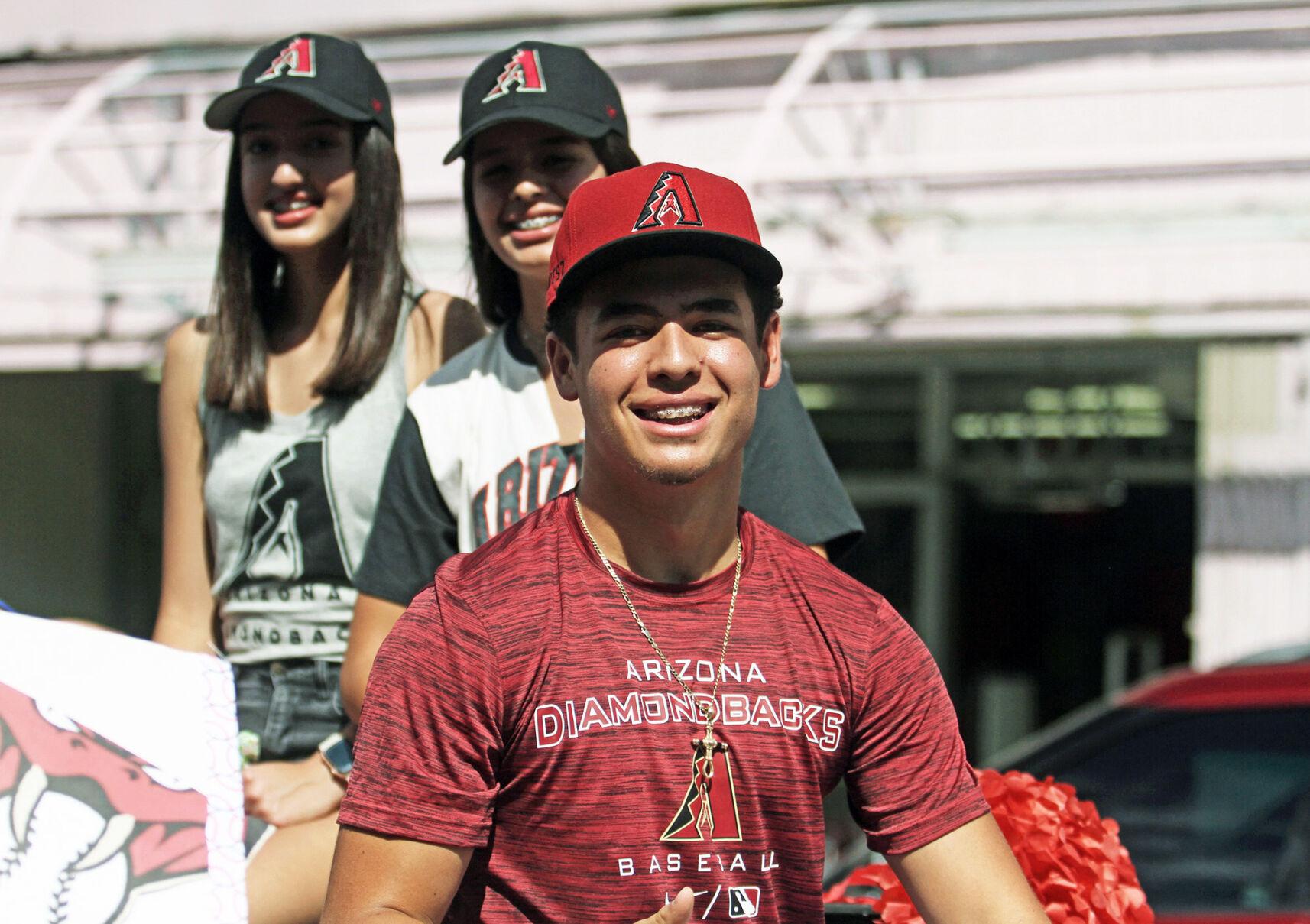 Crisantes signs with the Diamondbacks Local Sports