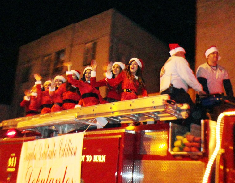 2022 Christmas Parade In Nogales Az Christmas Light Parade Gallery