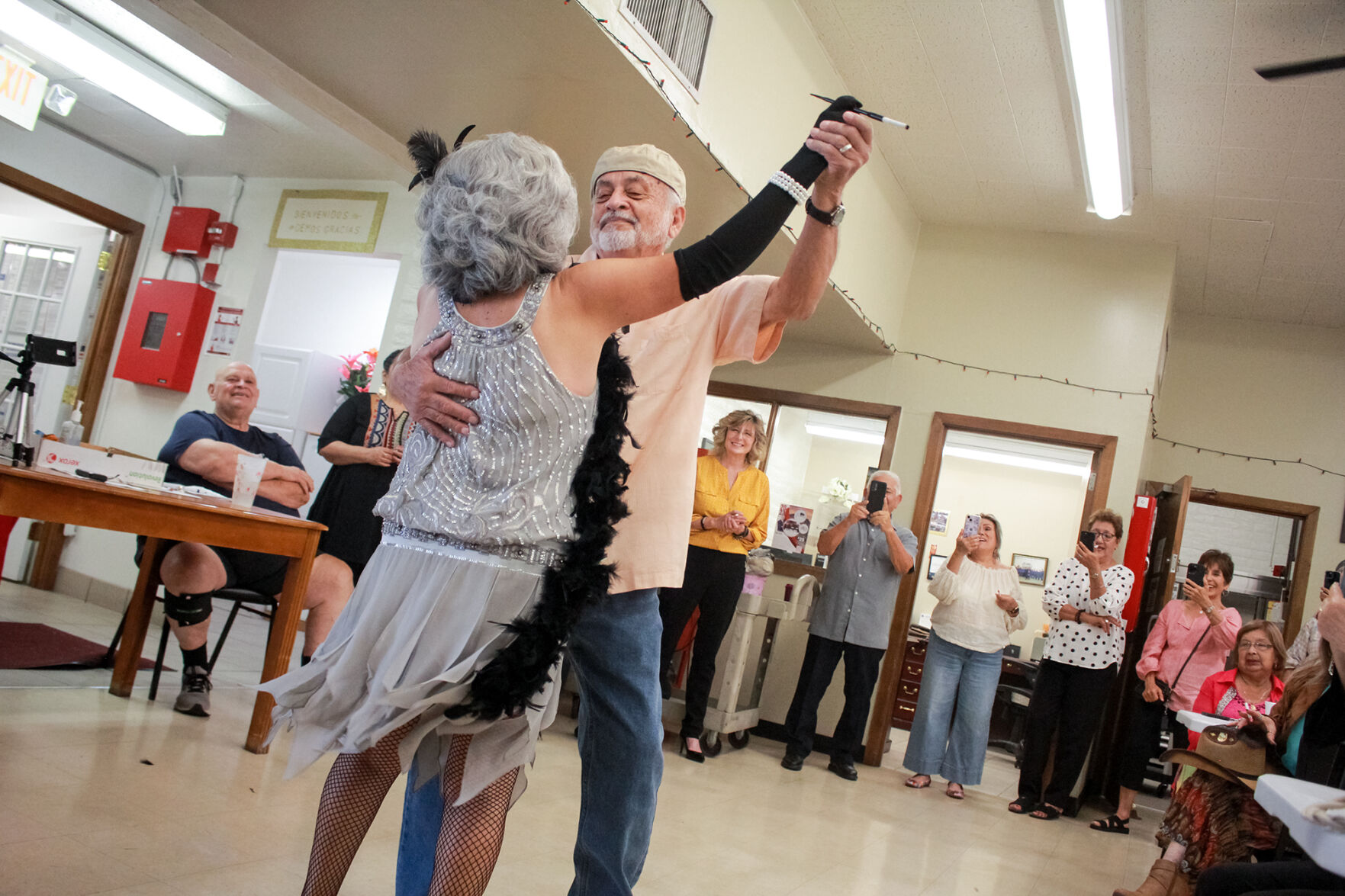 Lluvia de Estrellas showcases senior center talent Local News