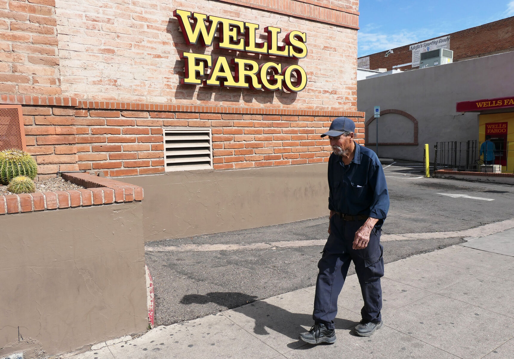 Wells Fargo to close bank branch in downtown Nogales Local News