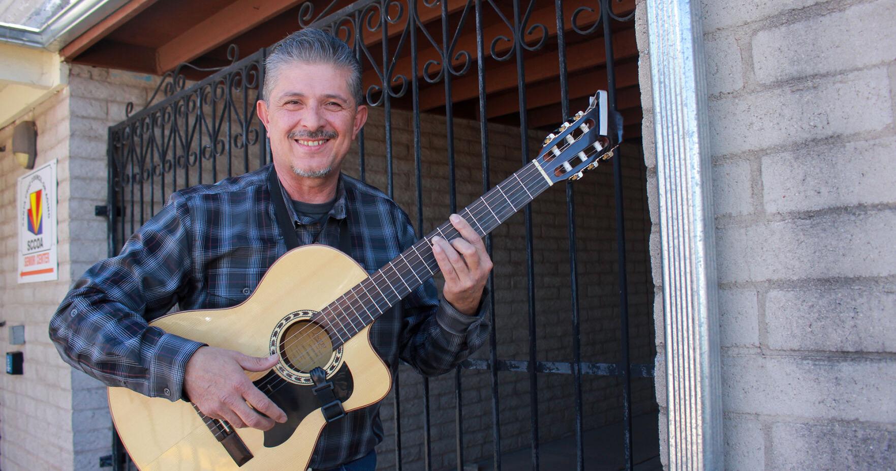 Ivan Vasquez brings music – and flare – to the Nogales Senior Center - Vimarsana News
