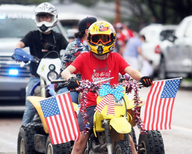 Gallery July 4 parade in Patagonia Gallery