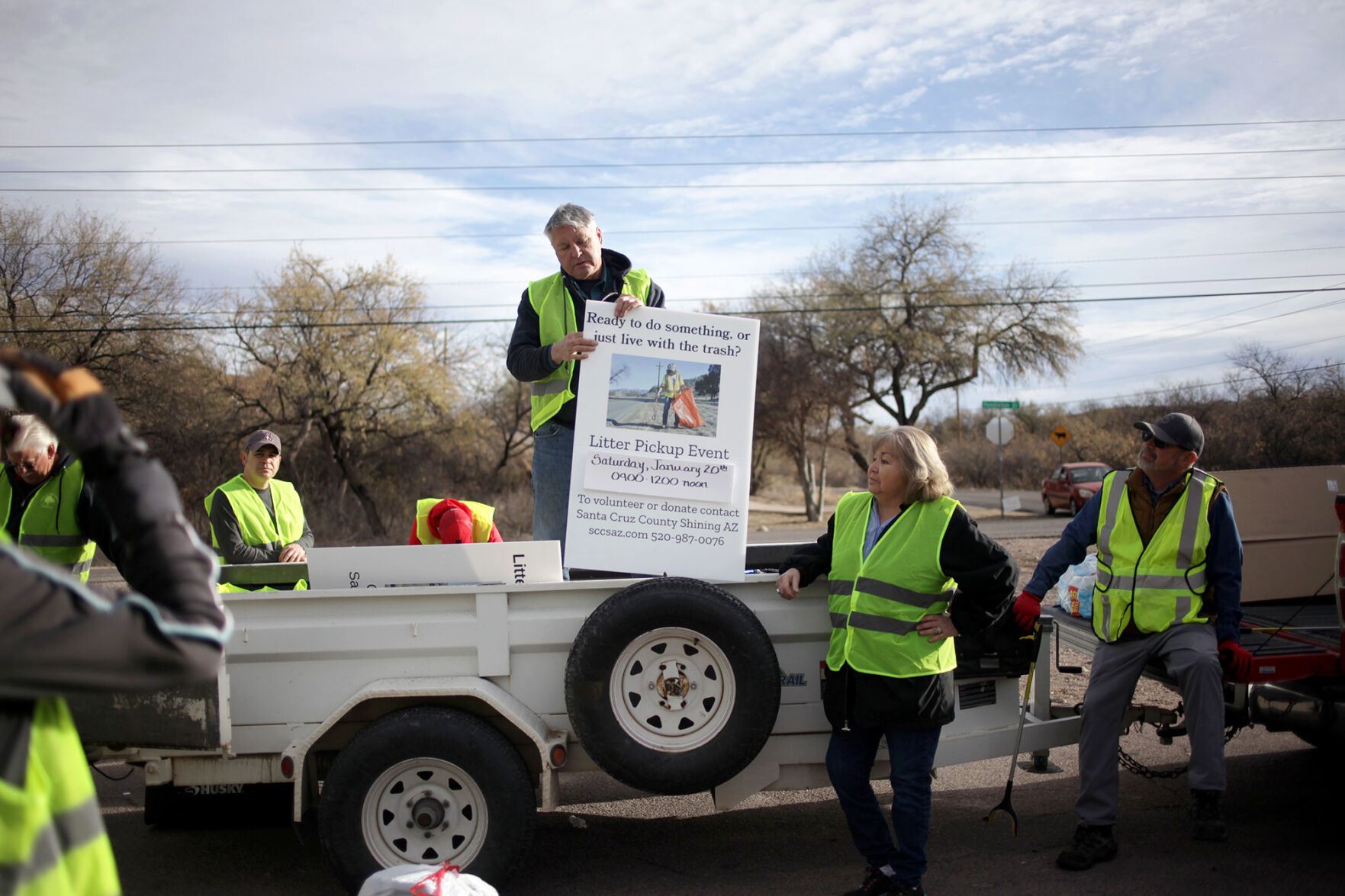 People want to do something Volunteers ramp up cleaning efforts