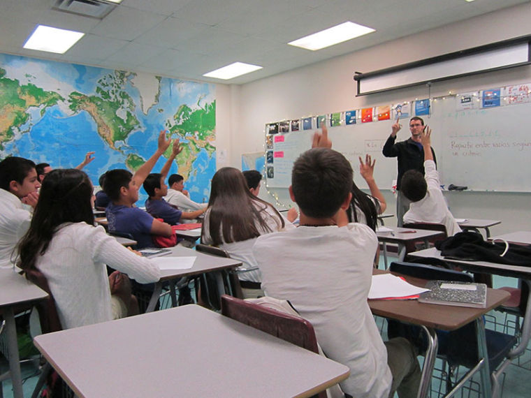 Teachers hired ‘pa’ enseñar’ Spanish on the border Local News Stories