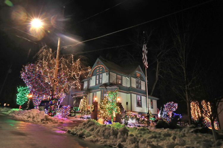 Where to see Christmas lights in Council Bluffs