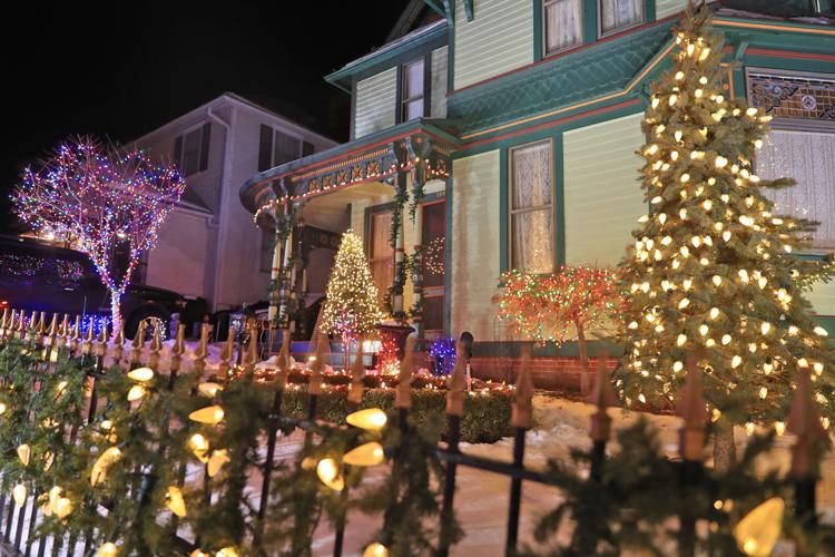 Where to see Christmas lights in Council Bluffs