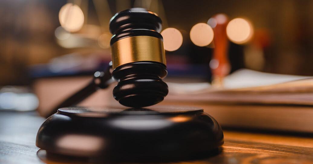 Council Bluffs lawyer faces licensing sanctions and criminal charges of sexual abuse