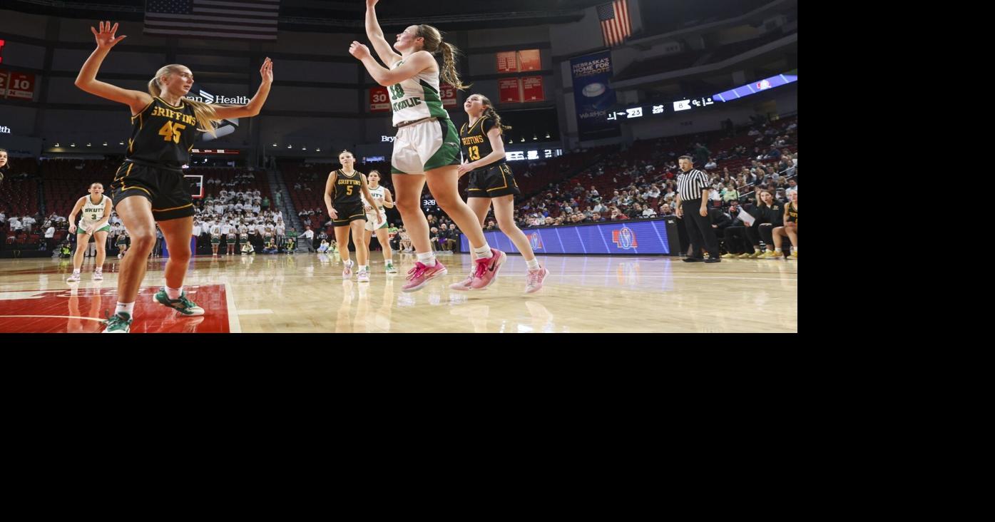 Skutt Catholic skies past Gretna East Griffins hawked by athleticism