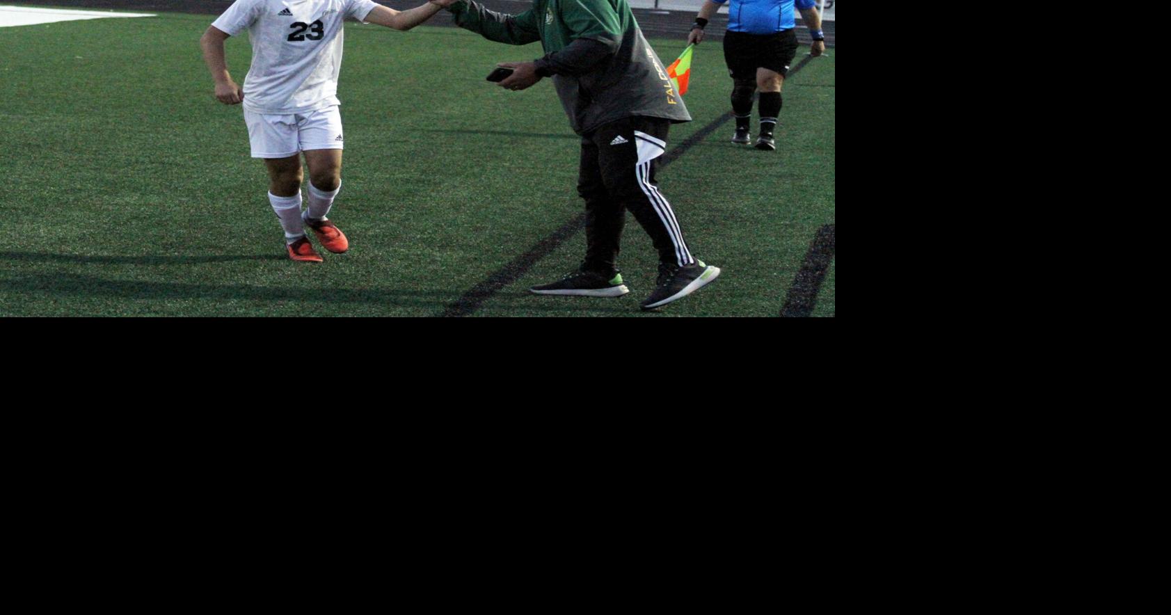 St. Albert boys soccer’s statement win in Treynor caps off regular season