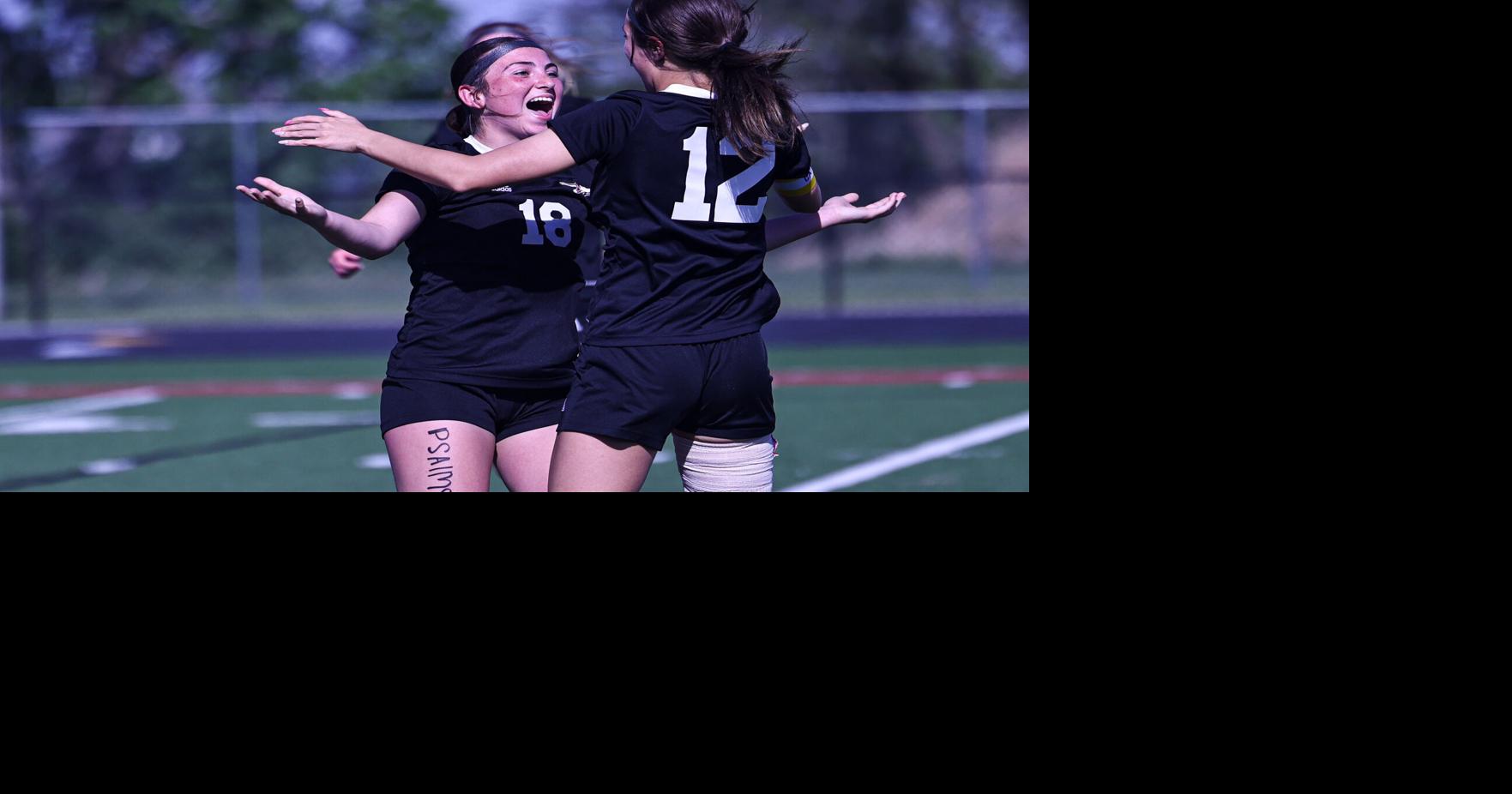 Stoops, McCall set new Missouri Valley girls soccer scoring records in 9-1 win