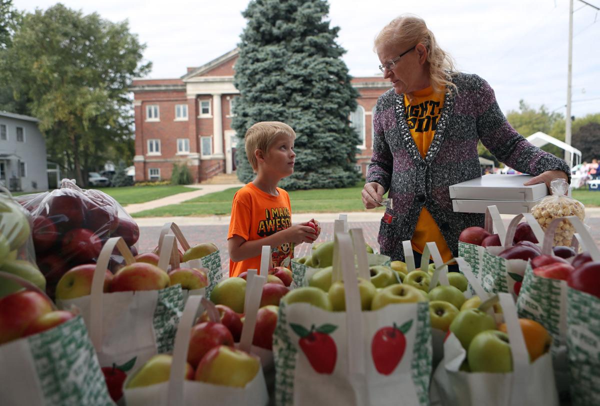 Applefest offers allAmerican treats and a taste of local history