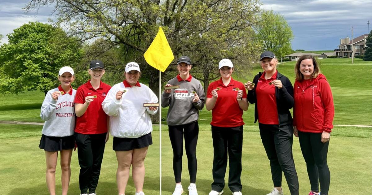 Treynor sweeps WIC golf titles Pedersen wins girls medalist Treynor sweeps WIC golf titles Pedersen wins girls medalist