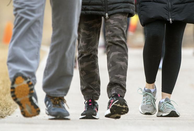 032423-cbn-news-walking-club-p2