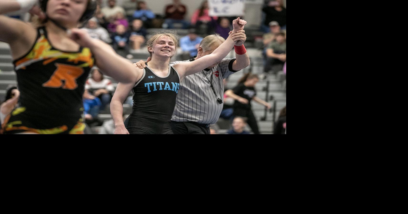 Lewis Central sends eight to state, claims co-regional title