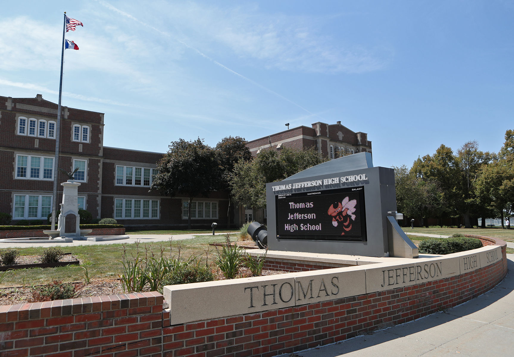 Thomas Jefferson High School To Celebrate Centennial With Open House