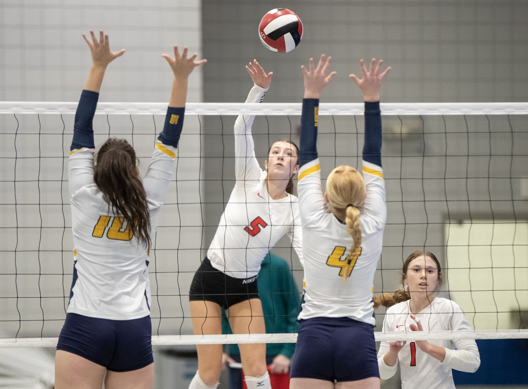 2023 Out-of-City Volleyball Team: Meet the Standout Athletes