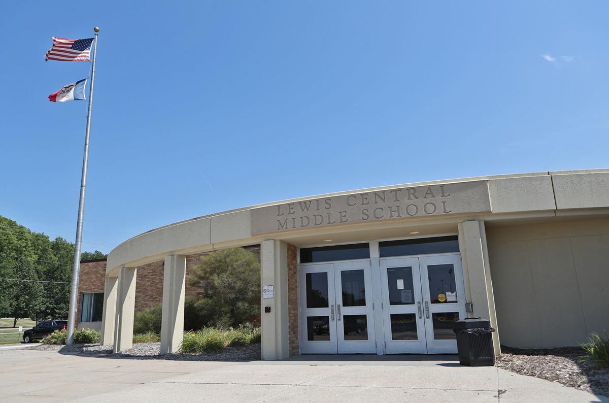 Lewis Central School Board hears presentation on facilities assessment