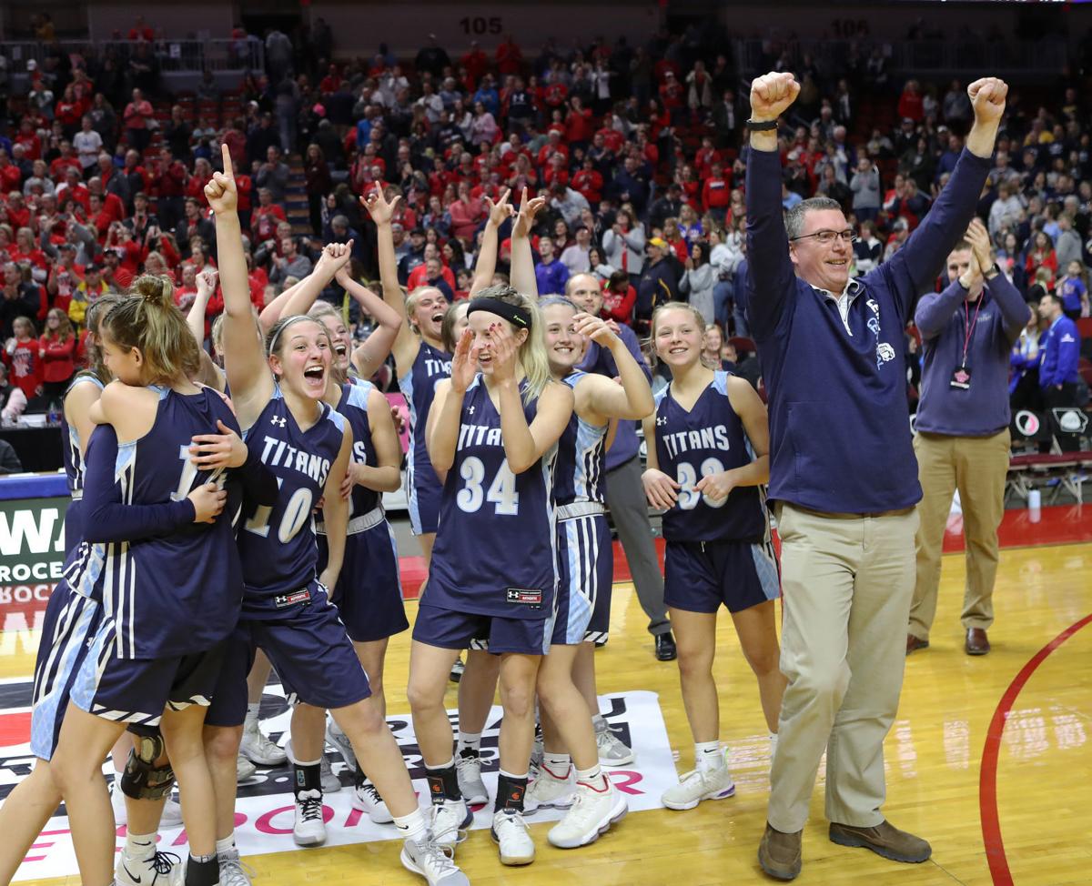 Lewis Central wins at state tourney for first time since 1965 High